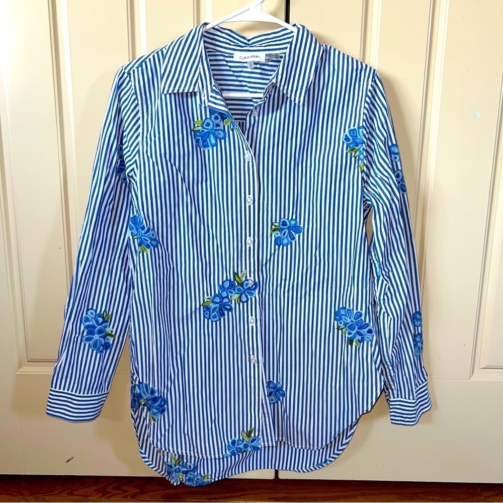 Calvin Klein Floral Embroidered Striped Long Sleeve Button Down Shirt Size Small - Picture 2 of 15
